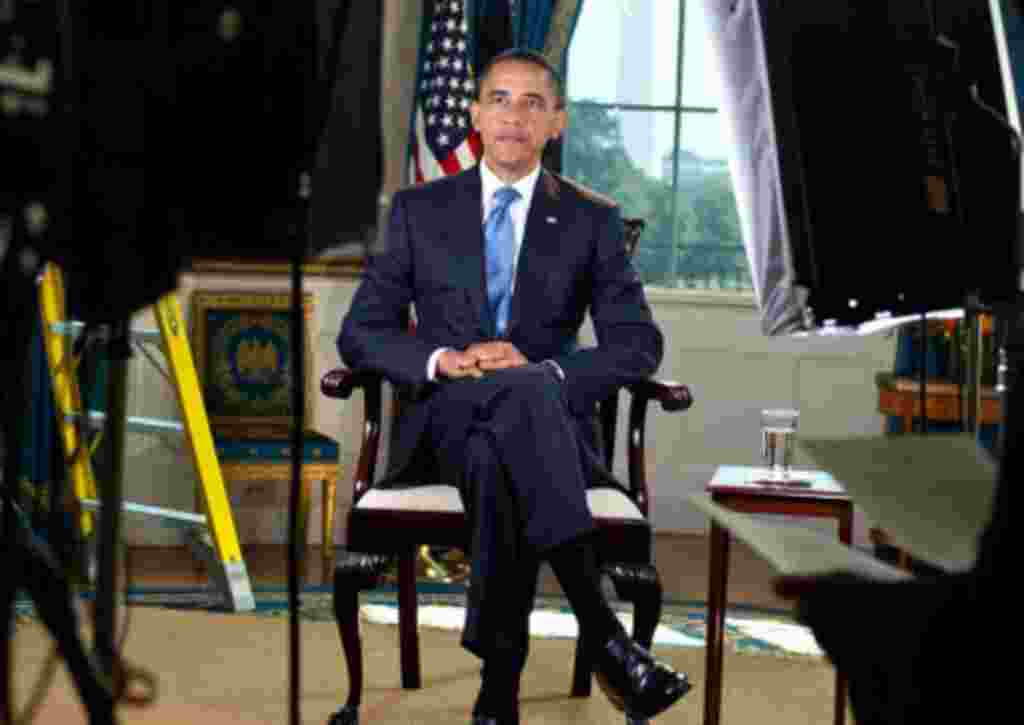 En una rueda de prensa, el primero de mayo de 2011, Obama declaró que un grupo de las fuerzas especiales del ejército estadounidense mató a Osama bin Laden.