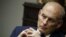 El entonces jefe de Gabinete de la Casa Blanca, John Kelly, escucha hablar al presidente Donald Trump durante un almuerzo con gobernadores estatales en junio del 2018. Foto AP