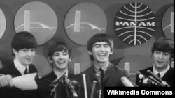 The Beatles a su llegada a Nueva York en 1964. De izquierda a derecha Paul McCartney, Ringo Starr, George Harrison y John Lennon.