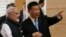 中国国家主席习近平和印度总理莫迪在湖北省博物馆参观(2018年4月27日)