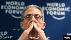 El secretario general de la Liga Árabe, Amr Moussa, al participar de la apertura del Foro Económico Mundial en Davos.