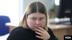 Kateryna Handziuk, aktivis anti korupsi Ukraina meninggal dalam usia 33 tahun, setelah tiga bulan sebelumnya diserang air keras. 