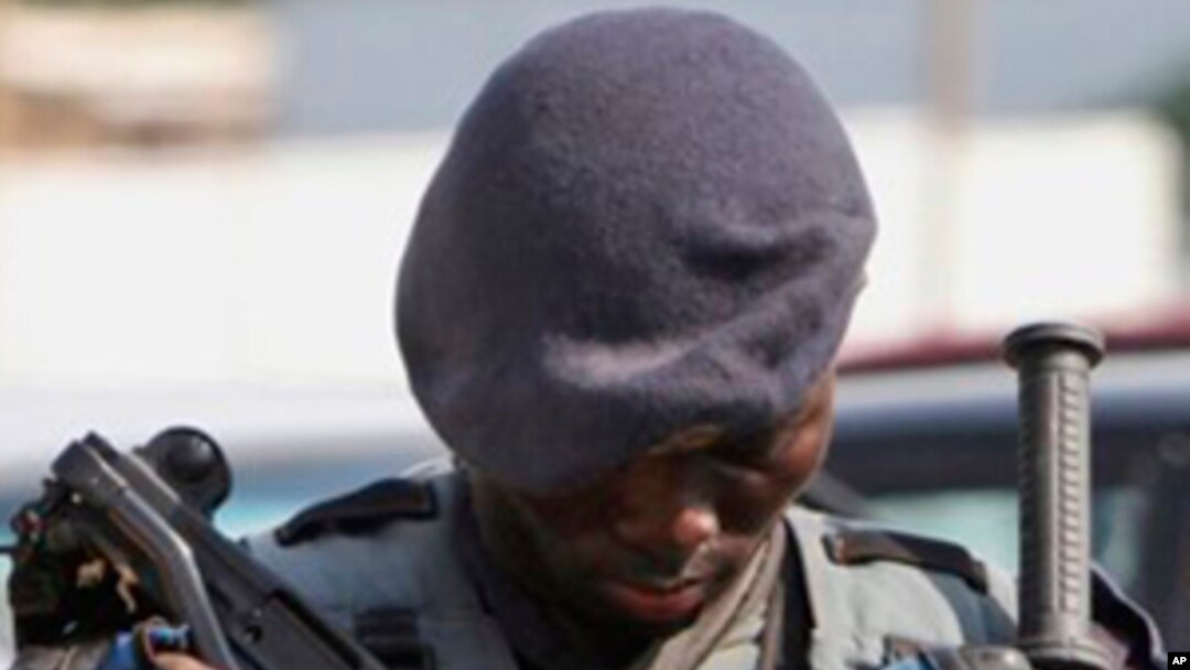 Postos policiais em Angola são ratoeiras para extorquir dinheiro