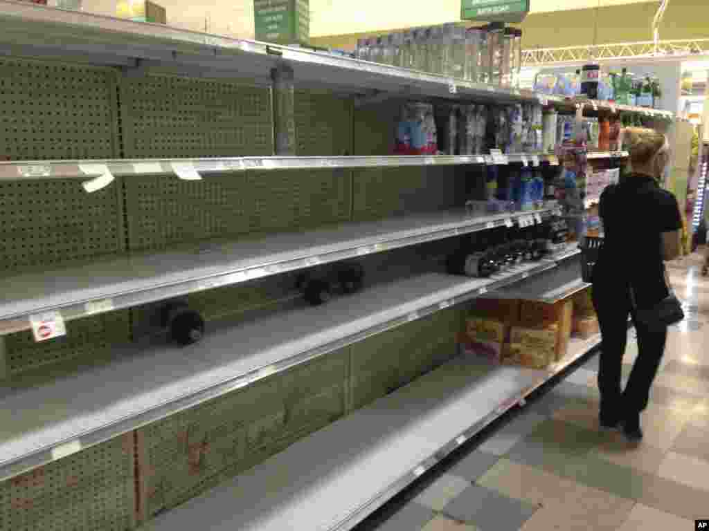 Mahaukaciyar Guguwa Hurricane Mathew Ta Doshi Florida. Oktoba 06, 2016