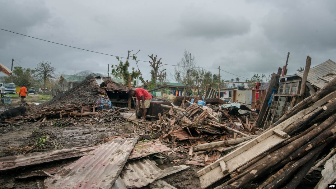 Puing-puing berserakan akibat hangman topan Pam di Vanuatu, 15 Maret 2015 (Foto: AFP PHOTO / UNICEF Pacific). 