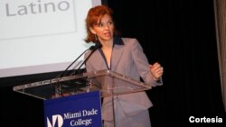 Helen Aguirre Ferré asegura que sus su trabajo como directora de comunicaciones del Partido Republicano no crea conflictos de intereses con su puesto como miembro de la junta del Miami Dade College.