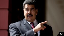 El presidente Nicolás Maduro amenazó con tomar represalias contra Aruba por la detención de Hugo Carvajal.