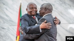 President Armando Guebuza and Renamo leader Afonso Dhlakama