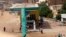 Une station essence à Khartoum, Soudan, le 24 septembre 2013.