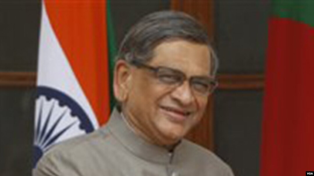 Menlu India S.M Krishna mendesak sejawatnya dari Sri Lanka untuk menyeldiki pelanggaran HAM dalam pertemuan di New Delhi (17/5).