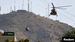 Helikopter militer Afghanistan di Kabul, Afghanistan, 31 Juli 2017. (Foto: dok). Dua helikopter Mi-17 era-Soviet bertabrakan, Selasa malam (13/10), karena masalah teknis sewaktu lepas landas.