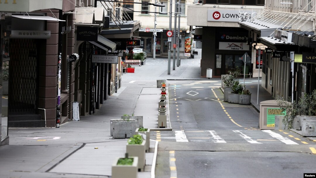 The normally bustling High Street in Auckland’s CBD is largely deserted during a lockdown to curb the spread of the COVID-19 outbreak, New Zealand, Aug. 26, 2021.