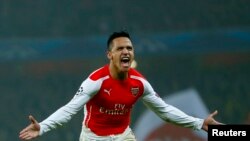  Alexis Sanchez 