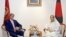 US Secretary of State John Kerry (L) and Bangladesh Prime Minister Sheikh Hasina pose for a photograph during a meeting in Dhaka, Aug. 29, 2016.