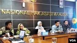 Seminar bertajuk 'Toleransi dan Hak Asasi Manusia' yang berlangsung pada Senin 17/12) di kantor Komnas HAM di Jakarta. (VOA/Fathiyah)