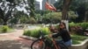 Con tutoriales de internet, joven venezolana desarrolla su propia bicicleta eléctrica