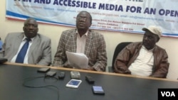 Abanye babalwa impi yenkululeko ababeyinkokheli eyaphuma lesinqumo sokuthi uMugabe akhokhele iZanu PF ngemva kwemfa kaChitepo ngo1975