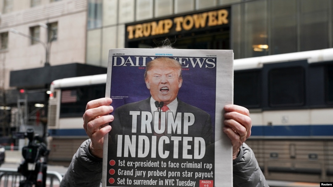 Báo Mỹ đăng tin cựu Tổng thống Donald Trump bị một đại bồi thẩm đoàn ở Manhattan, Thành phố New York đề nghị truy tố hình sự.