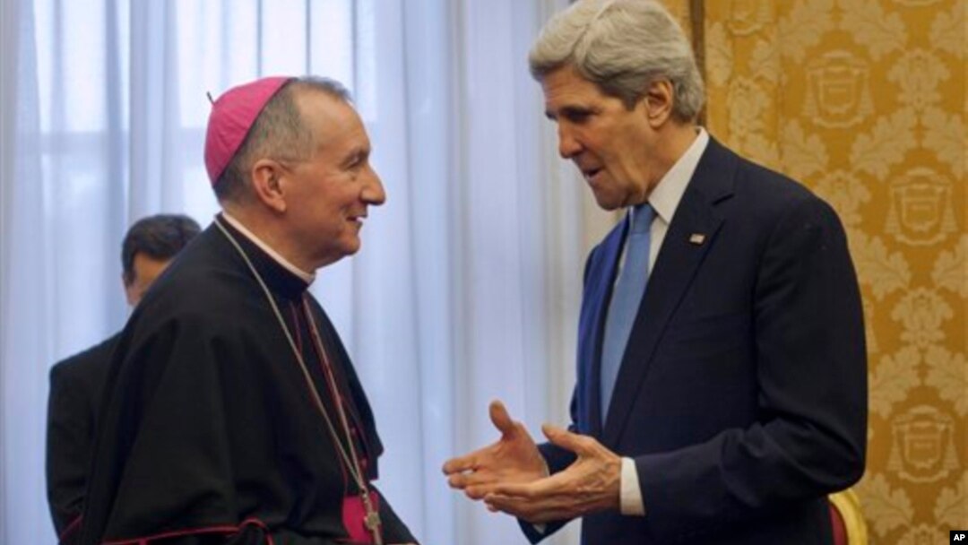 John Kerry se entrevistó en la Santa Sede con el secretario de Estado del Vaticano, Pietro Parolin.