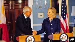 clinton_philipines_us_480x300_state_department.jpg