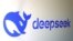 Çin kurumsal kayıtlarına göre DeepSeek, hakim hissedarı yatırım fonu High-Flyer'ın kurucu ortağı Liang Wenfeng olan Hangzhou merkezli bir startup. 