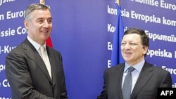 Bashkimi Evropian i jep zyrtarisht Malit të Zi statusin e kandidatit