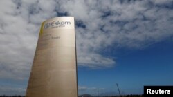 Eskom ne lance la construction de deux nouvelles centrales qu'en 2007, l'année des premiers délestages.
