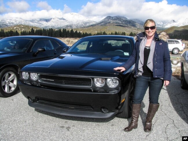 Rose Mayer of Autobytel and her beloved Dodge Challenger "Rose Rage." (Photo: Business Wire)