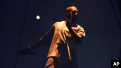 Kanye West se produit au United Center, à Chicago, le 7 octobre 2016.