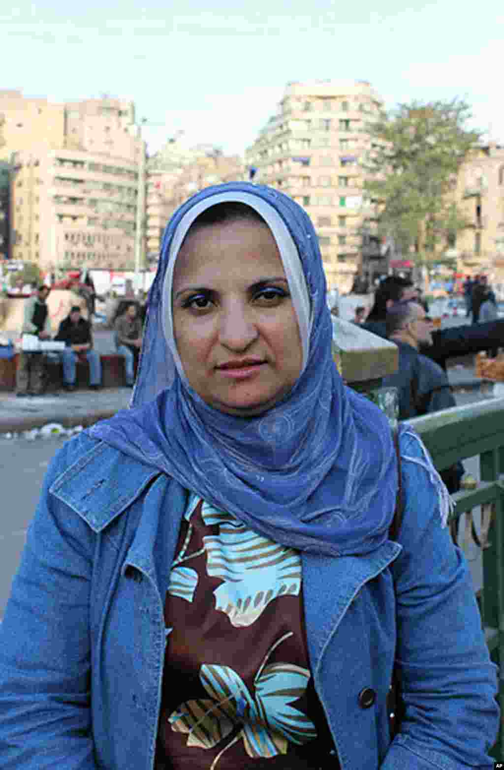 Dr. Azza Azmi, a researcher at an agricultural center in Giza says, "Unfortunately, I think the Supreme Council of the Armed Forces has failed to manage the situation here in Egypt for the past year. The military council should have complied with the dema