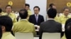 24일 제46차 중앙통합방위회의 오찬에 참석해 보고를 듣고 있는 이명박 한국 대통령(가운데).