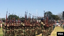 Amasotsha esenkundleni yeWhile City Stadium benanza ilanga leDefense Forces Day nyakenye.