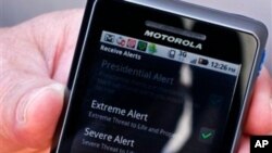 Báo động qua điện thoại đã được sử dụng để truy tìm nghi can các vụ nổ bom ở New York và New Jersey.