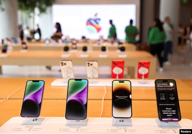 FILE - Apple iPhones are seen inside India's first Apple retail store during a media preview, a day ahead of its launch in Mumbai, India, April 17, 2023. (REUTERS/Francis Mascarenhas)