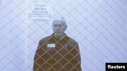အကျဉ်းကျခဲ့ရတဲ့ ရုရှားရေနံသူဌေးကြီး Mikhail Khodorkovsky လွတ်မြောက်၊ 