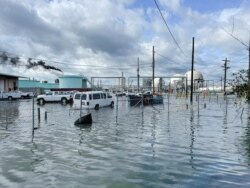 La planta de fabricación de Shell Norco se inundó después de que el huracán Ida azotara Norco, Louisiana.