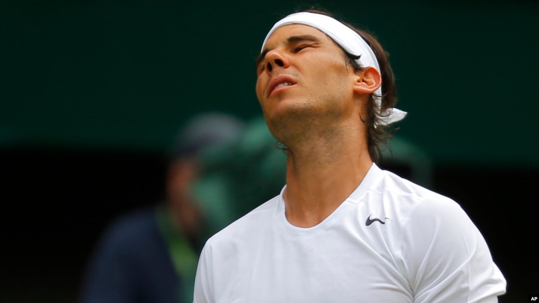 Rafael Nadal kalah dua set langsung 4-6, 6-7 dari Fabio Fognini dalam turnamen Barcelona Terbuka, Kamis (23/4).