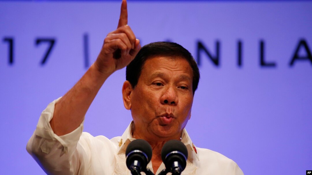 Tổng thống Philippines dọa cấm 2 nhà lập Pháp Mỹ tới Manila. Trước đó có hai dân biểu lên tiếng chỉ trích Tổng thống Trump mời ông Duterte tới Mỹ.