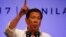Tổng thống Philippines Rodrigo Duterte phát biểu với báo chí sau khi hội nghị thượng đỉnh lần thứ 30 của ASEAN kết thúc tại Manila,ngày 29/4/2017.