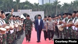 Presiden Joko Widodo saat menghadiri acara buka puasa bersama TNI dan Polri di lapangan Monas, Jakarta, Kamis (16/5/2019). (Foto: Setneg RI)