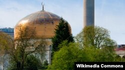 Masjid Pusat London dan Pusat Kebudayaan Islam di Regent's Park, London tengah. 