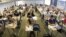 美国加州一社区学院的学生(资料照片)