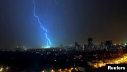 La caída de rayos en Ia India es común en la temporada de lluvias, entre junio y septiembre.