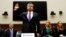 El director del FBI, Christopher Wray, al inicio de su testimonio ante la Comisión Judicial de la Cámara de Representantes. Washington, 7 de diciembre de 2017.