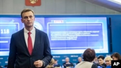 Nhà lãnh đạo đối lập Nga Alexei Navalny nói những cáo buộc hình sự nhắm vào ông mang động cơ chính trị.