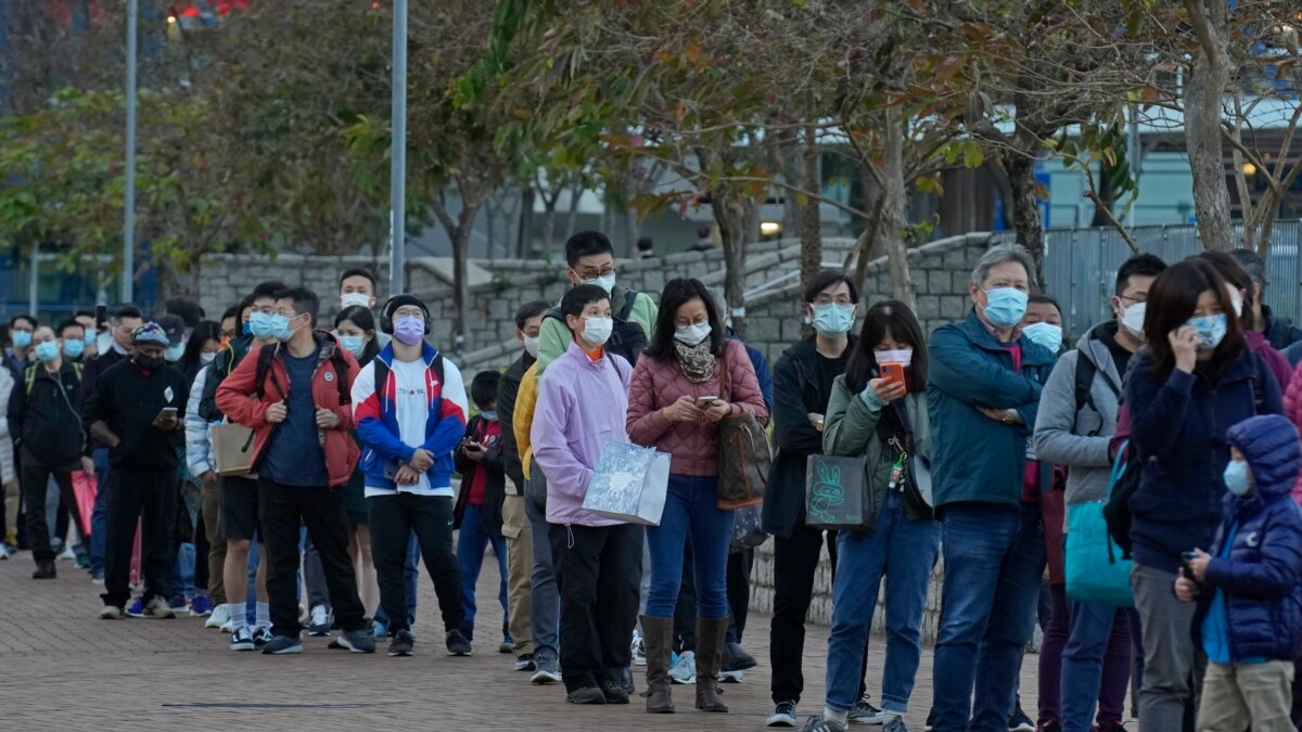 恐疫情以几何级数飙升，港府将向全体市民派发快速抗原检测盒