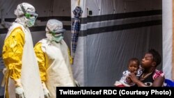 2019年7月31日剛果民主共和國(剛果金)一名嬰兒在醫療中心接受伊波拉疫情治療。
