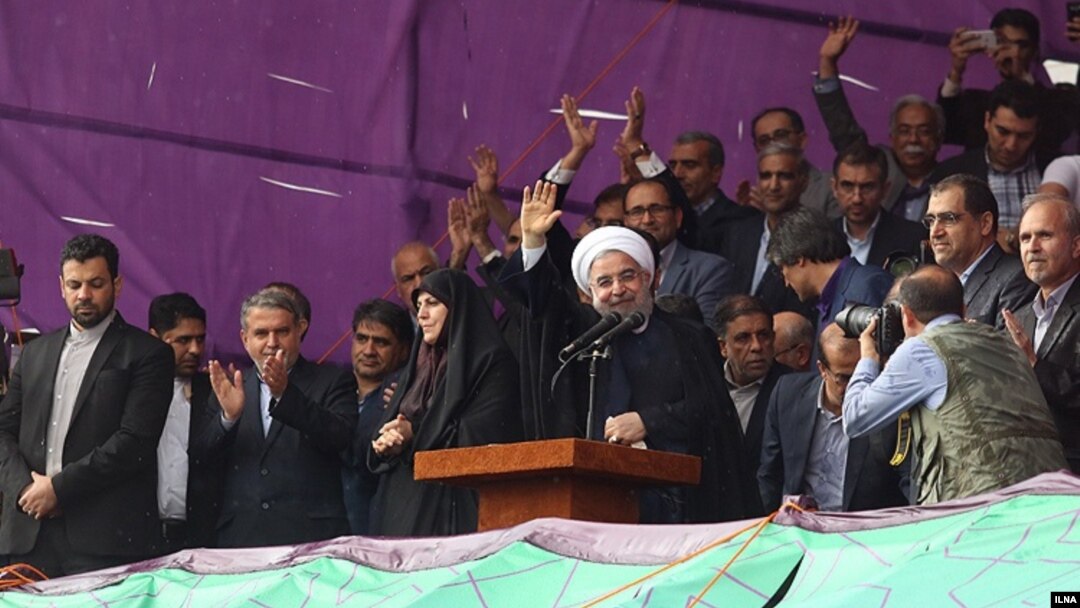 Tổng thống Iran Hassan Rouhani tái đắc cử sau khi giành được 57 phần trăm số phiếu trong số bốn ứng cử viên.
