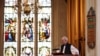 Foto ilustrasi yang menunjukkan Uskup Agung Canterbury Justin Welby berbicara dalam misa untuk menyambut anggota parlemen yang baru di Gereja St Margareth, Westminster Abbey, London, pada 23 Juli 2024. (Foto:Adrian Dennis/Pool via Reuters)