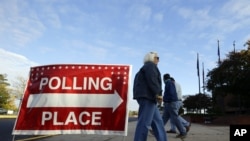 Sign directs voters to polling site in Maryland